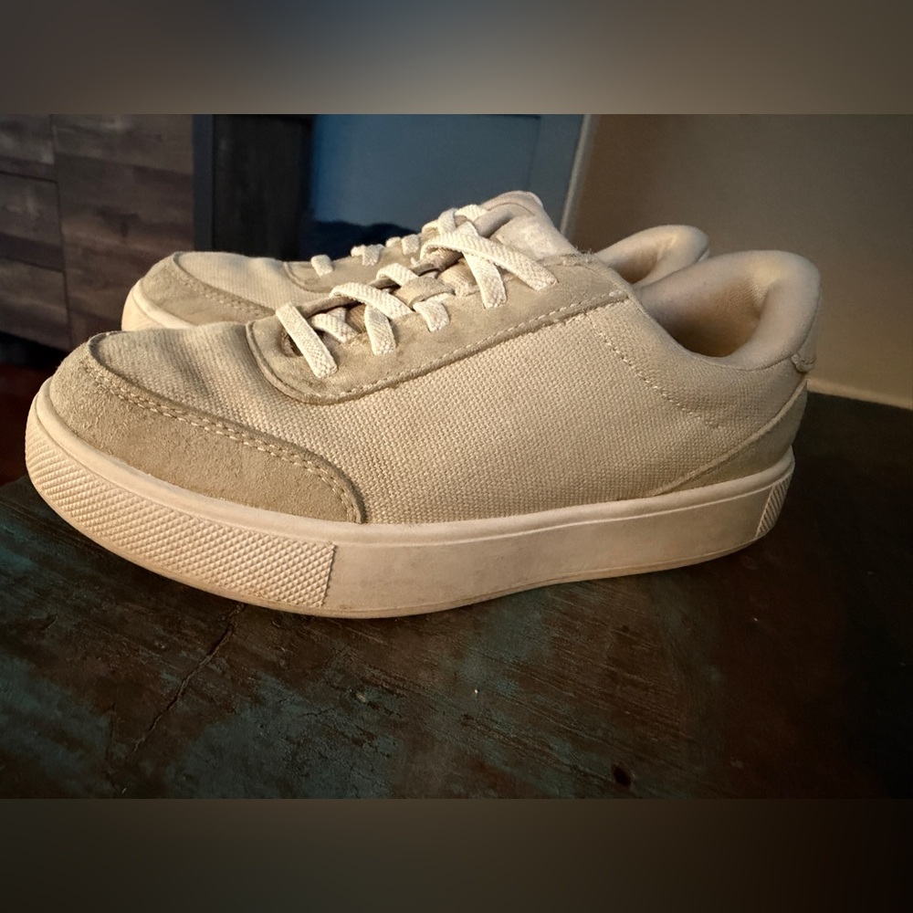 Kizik Kids Canvas Sneakers size 13
